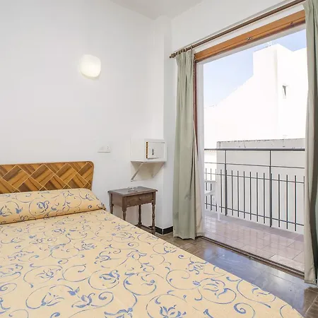 Alicante * San Antonio (Ibiza)